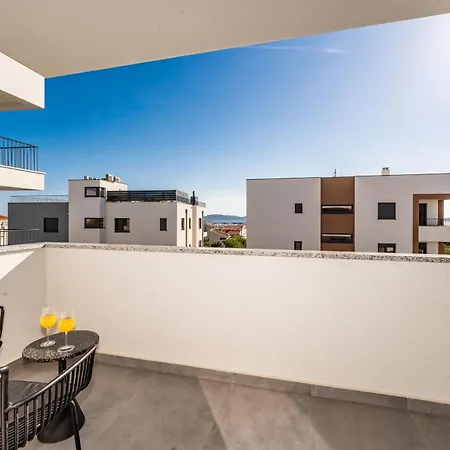 Apartment Sea Breeze Bliss