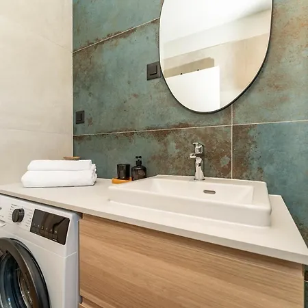 Sea Breeze Bliss Apartment *