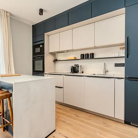 Sea Breeze Bliss Apartment *